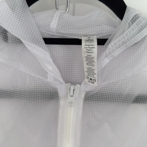 ALO cropped jacket see through with cap NWOT - Picture 3 of 6